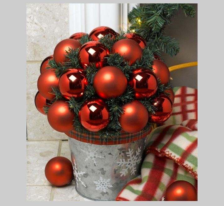 Neujahrs Ball Topiary