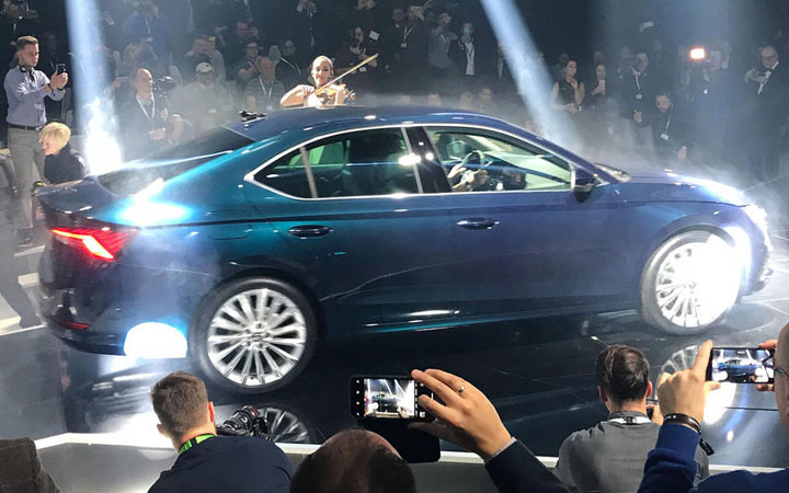 Außenansicht Skoda Octavia 2020