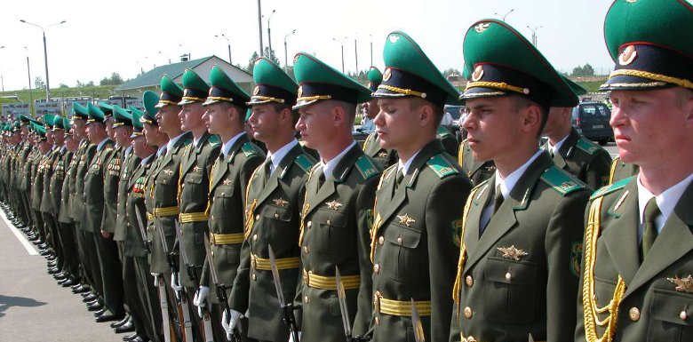 Zeremonielle Errichtung von Grenzschutzbeamten