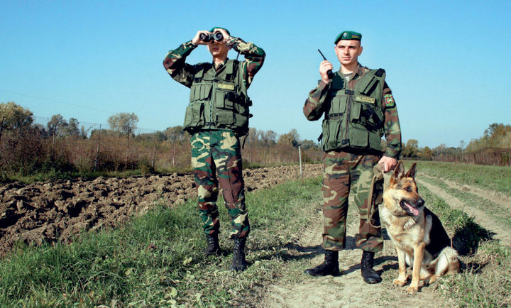 Grenzschutzbeamte im Dienst