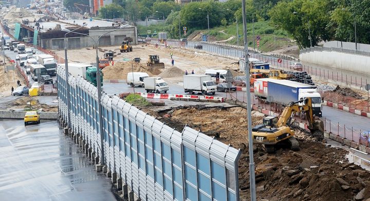 Arbeiten Sie auf der Autobahn Gorki