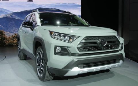 Stoßstange vorne Toyota RAV 4 2019-2020