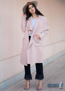 Modischer leichter Mantel 2019-2020