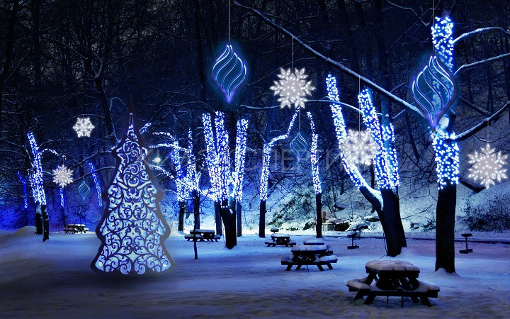 Neujahrsdekorationen auf den Straßen von Kaliningrad