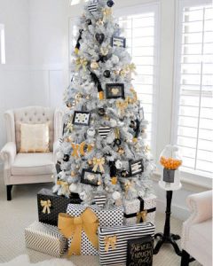 Ungewöhnlicher Weihnachtsbaum für neues Jahr 2020