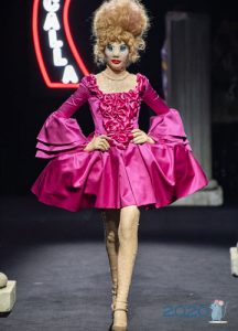 Puffy Kleid Moschino Winter 2019-2020