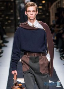 Asymmetrischer Pullover Herbst-Winter 2019-2020