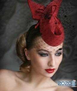 Hut-Brie - Bild einer tapferen Frau