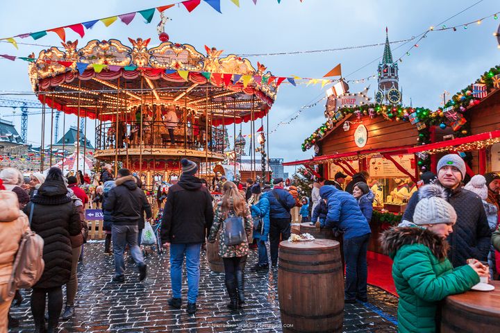 Neujahrsmesse auf dem Roten Platz