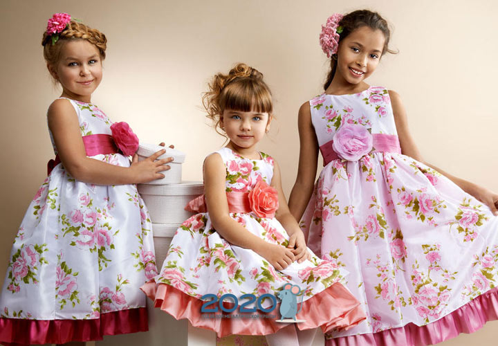 Modische Frisuren für Mädchen bis 2020