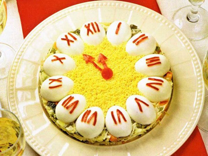 ukrashenie-salatov-na-novyj-2020-god-14 Weihnachtssalat Dekoration