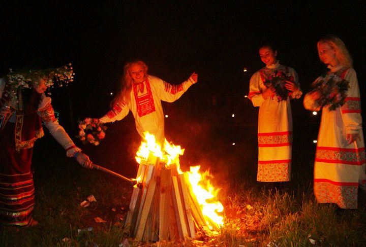 Lagerfeuer auf Ivan Kupala