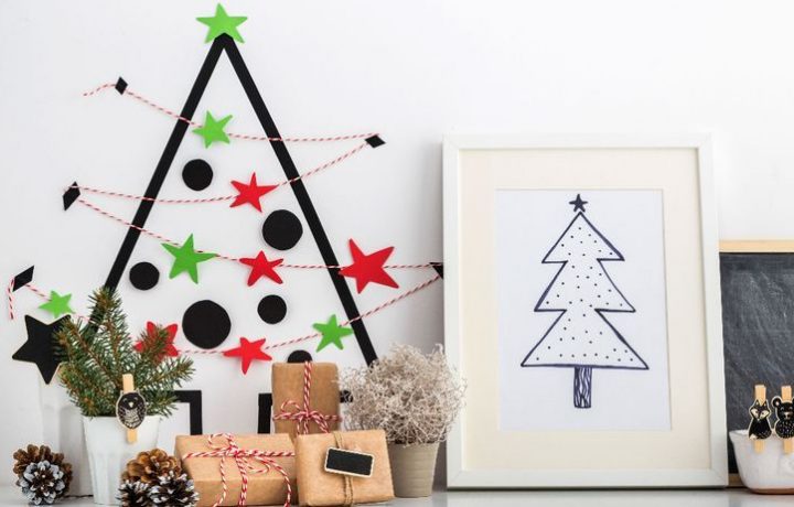 Wie man einen Weihnachtsbaum für das neue Jahr 2020 Ratte schmückt