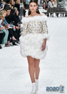Kleid mit einem Pelzrock Chanel Herbst-Winter 2019-2020
