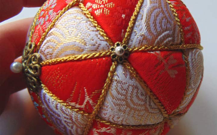 Kimekomi Bälle für das neue Jahr 2020 machen