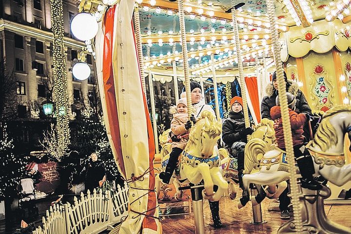 Kinder auf dem Roten Platz