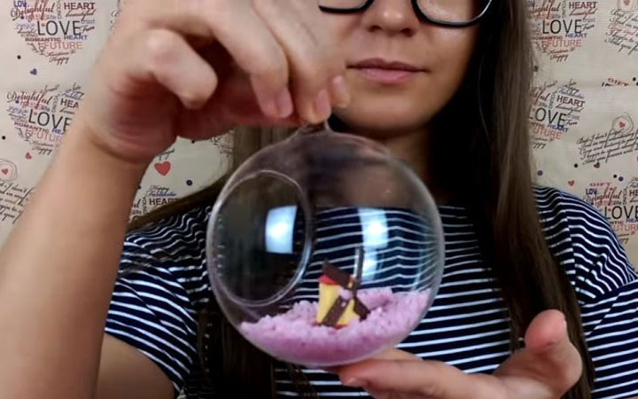 Wie man mit eigenen Händen Kunstschnee macht