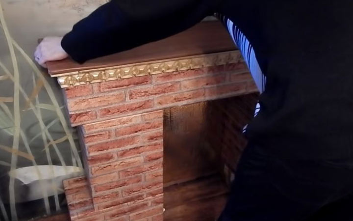 Kamin aus Pappkartons Schritt für Schritt Anleitung 9