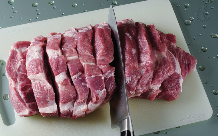 Schweinefleischgericht für das neue Jahr 2020