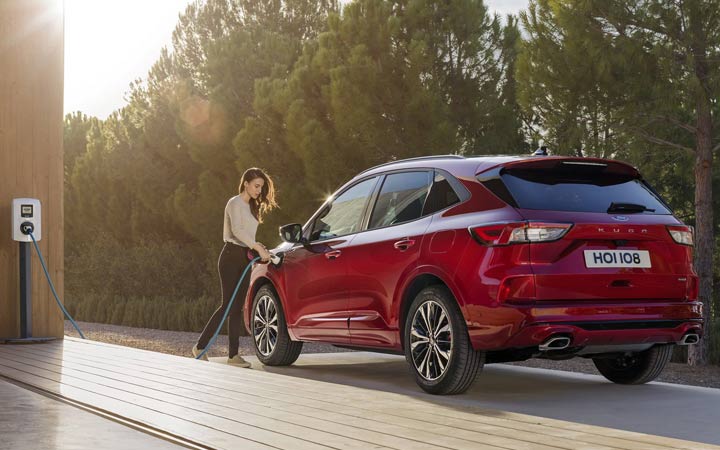 Hybridversionen des Ford Kuga 2020