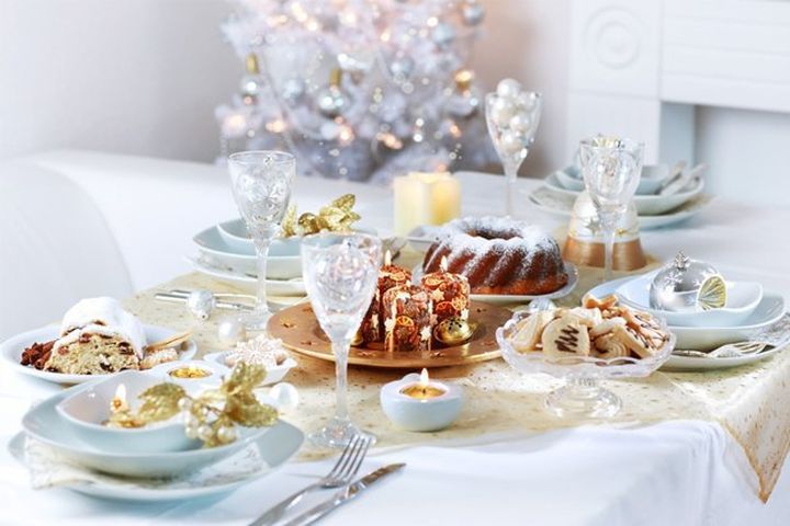 kak-nakryt-stol-na-novyj-2020-god-1 So decken Sie den Tisch für das neue Jahr 2020