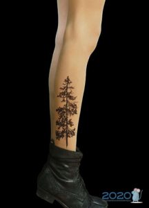 Trendy 2020 Strumpfhose mit nachgemachter Tätowierung