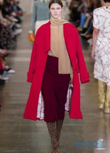 Himbeermantel Herbst-Winter 2019-2020