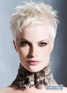 Modische Kurzhaarschnitte 2020
