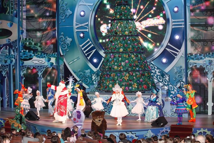 Weihnachtsbaum am Rathaus