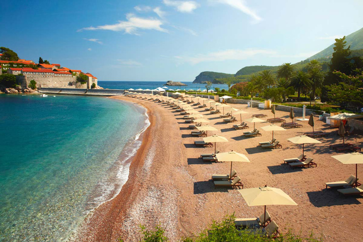 Sauber_Strand_in Montenegro