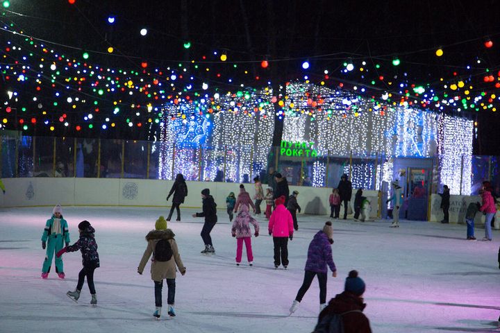 Eisbahn in Izmailovsky-Park