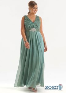 Trends in der Sommermode für adipöse Frauen für 2019-2020