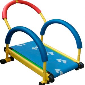 Kindertretmühle - ein Geschenk für das Mädchen für das neue Jahr 2020