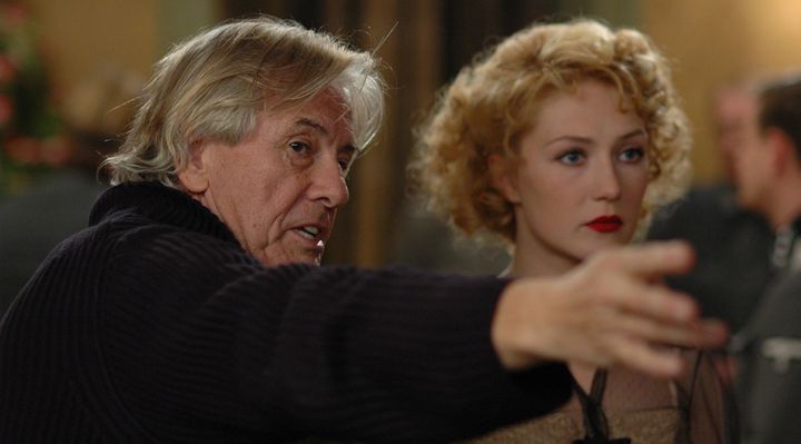 Verhoeven am Set des Films Die Heilige Jungfrau