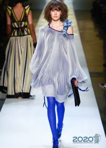 Leichtes Kleid Herbst-Winter 2019-2020