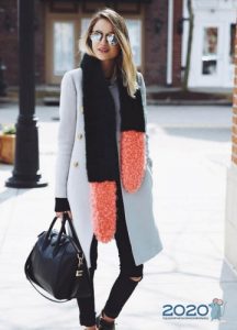 Wie trage ich einen modischen Schal?