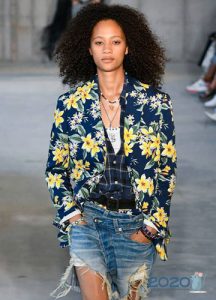 Jacke mit Blumendruck Winter 2019-2020