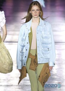 Jeansjacke mit aufgesetzten Taschen Winter 2019-2020