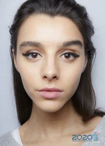 Make-up mit Pfeilen Herbst-Winter 2019-2020 Mode