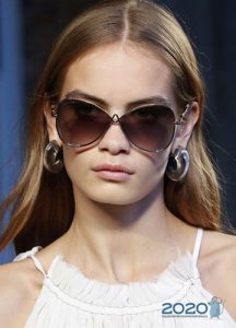 Schmetterlings-Rahmenform - Mode 2020