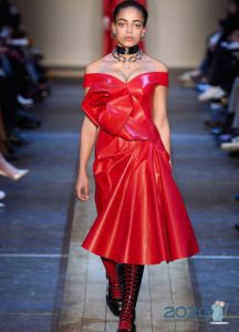 Lederkleid Alexander McQueen Herbst-Winter 2019-2020