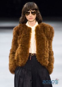 Braune Pelzjacke Winter 2019-2020