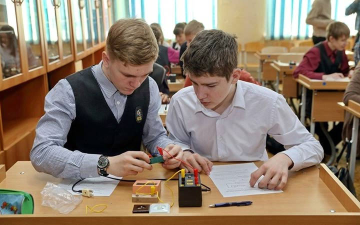 Experimentieren Sie in OGE 2020 in Physik