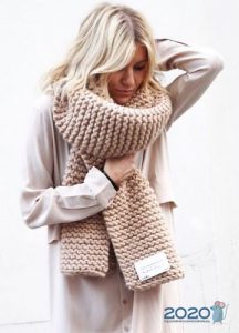 Modischer Schal Herbst-Winter 2019-2020