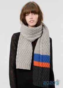 Strickschal Herbst-Winter 2019-2020