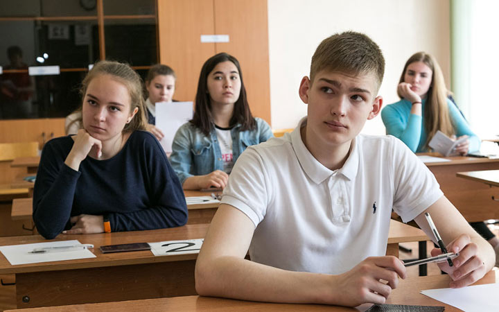 Der letzte Aufsatz von 2020 - Richtungen. Argumente, Werkliste