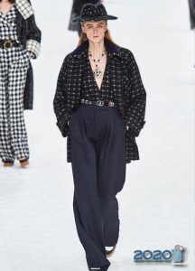 Weite Hosen für die Grundgarderobe Herbst-Winter 2019-2020