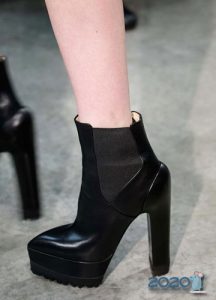 Modische Modelle von Stiefeletten für 2020