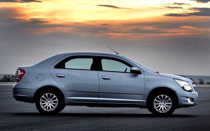 Außen Ravon R4 2019-2020 Jahr