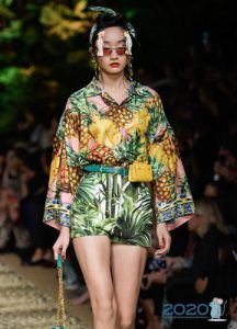 Bluse mit weiten Ärmeln Frühling-Sommer 2020